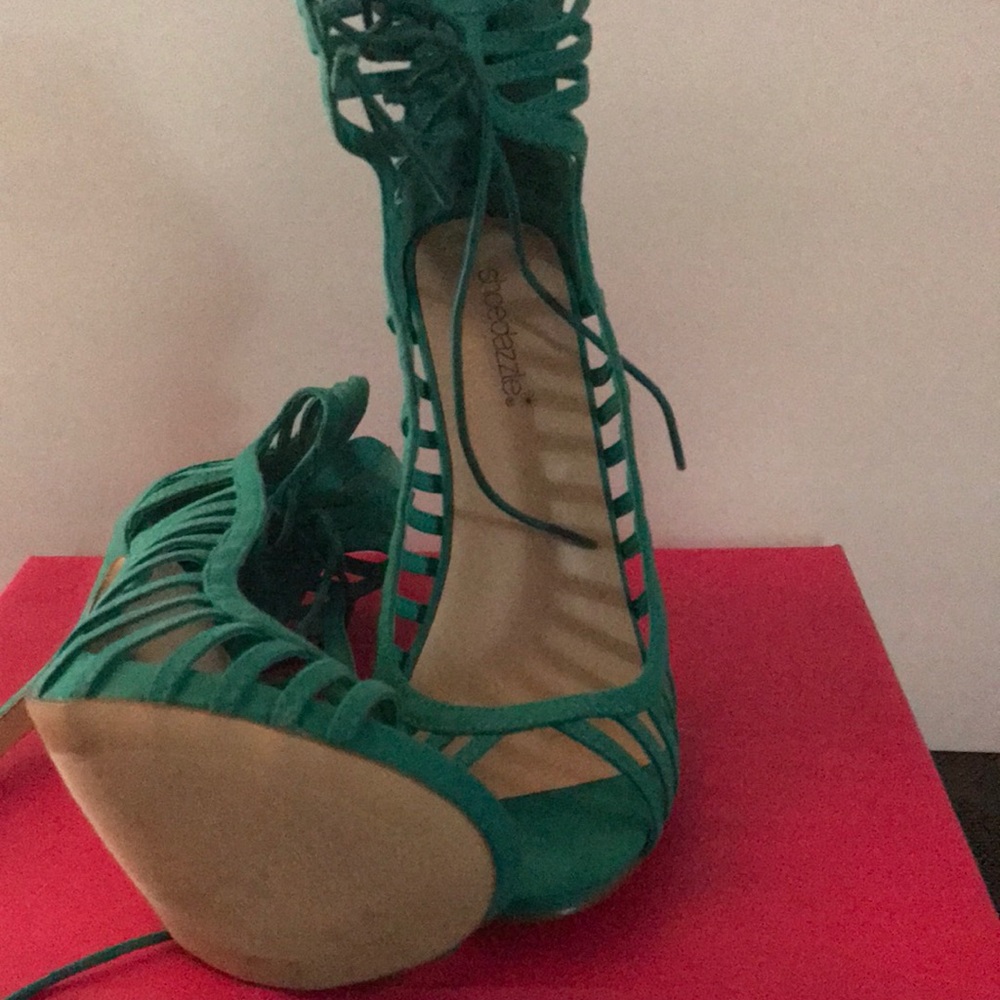 Shoe Dazzle Teal High heel Sandals